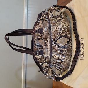 Be & D Brown and Cream Snakeskin-Pattern Shoulder Bag